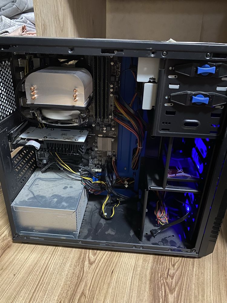 Настолен Компютър AMD FX/16ram/SSD
