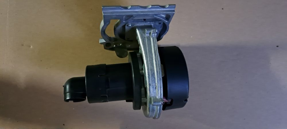vând ventilator centrală termică Buderus Logamax Plus GB072-24K V3