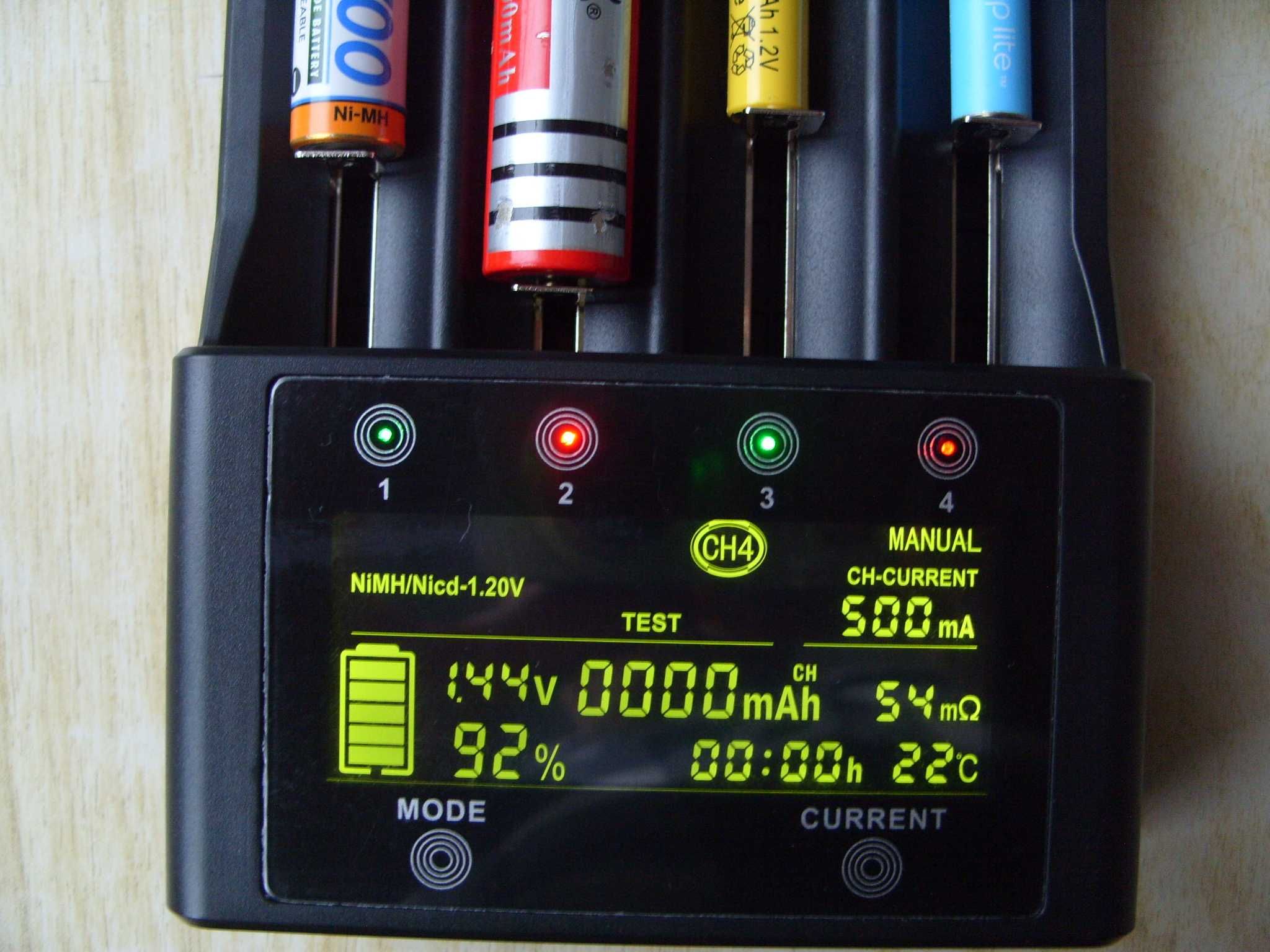 Професионално интелигентно зарядно LiitoKala Lii-600.  БГ упътване