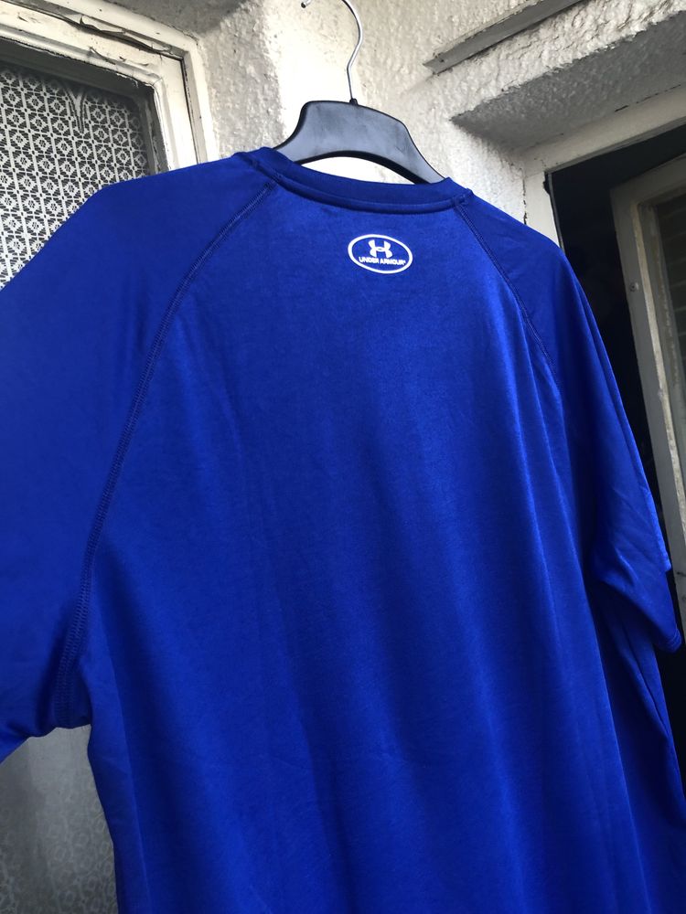 Under Armour тениска оригинална нова XL