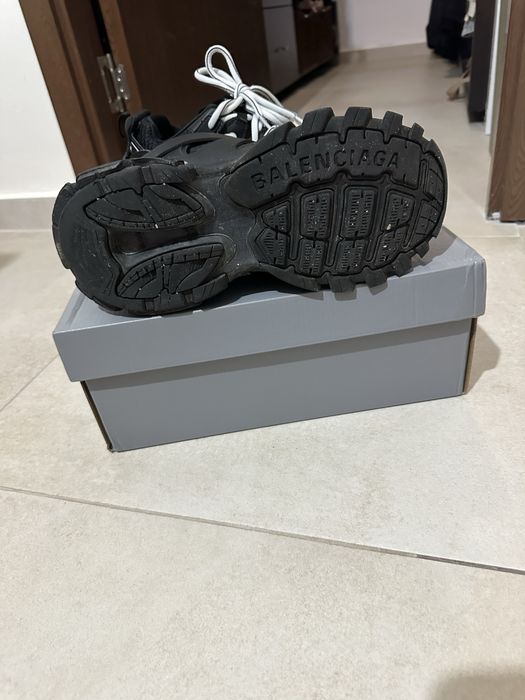 Balenciaga track led