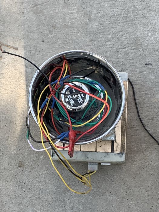 Serena sotiladi 200000 so’m