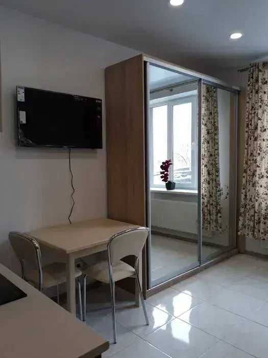 Дава се под наем Едностаен апартамент в София, Полигона - 45 кв.м за 357 € - Снимка #1