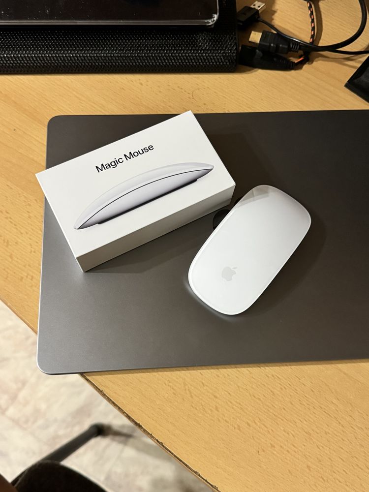 Продаю Мышку от Apple Magic Mouse 1 белого цвета