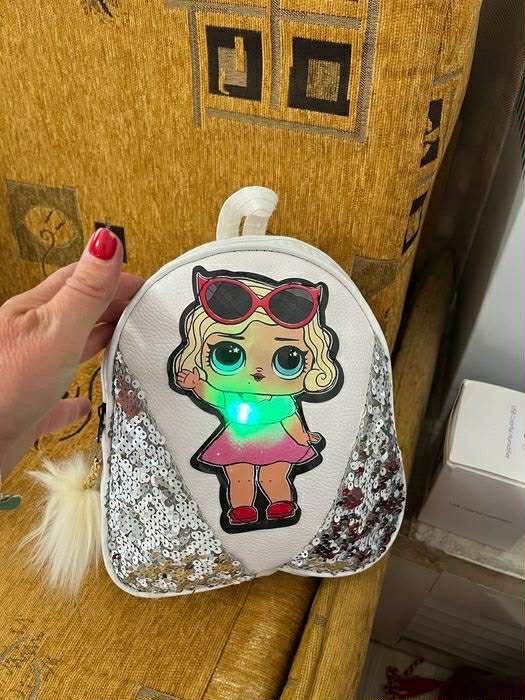 Светеща раничка на LOL