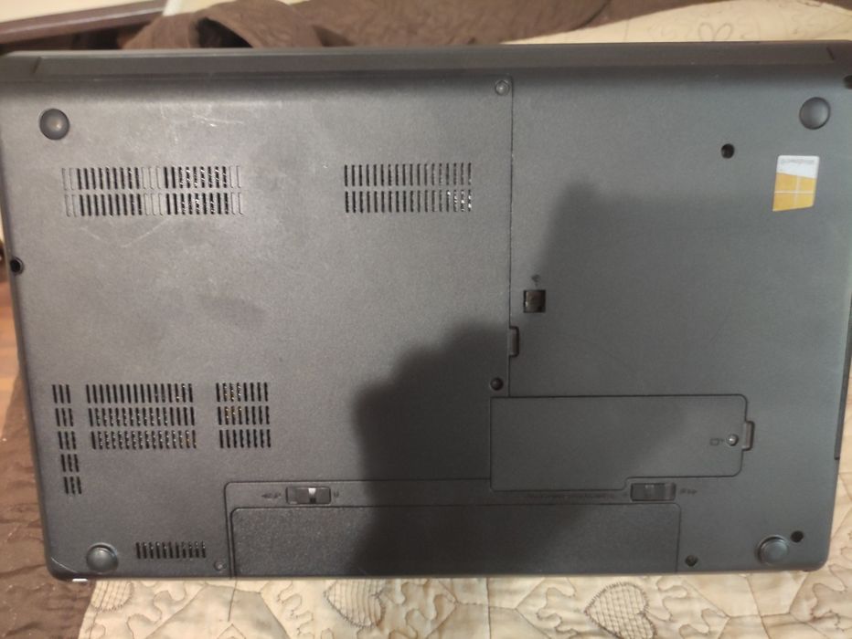 Vând Laptop Lenovo Thinkpad edge 535