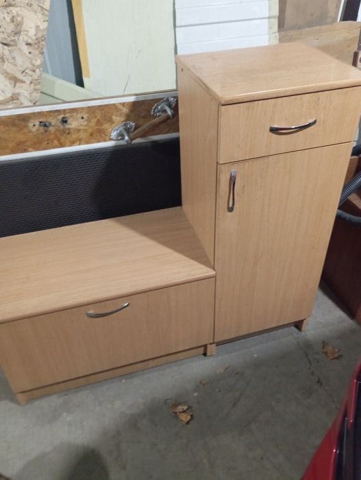 Продам прихожую б/ у. Состояние хорошее