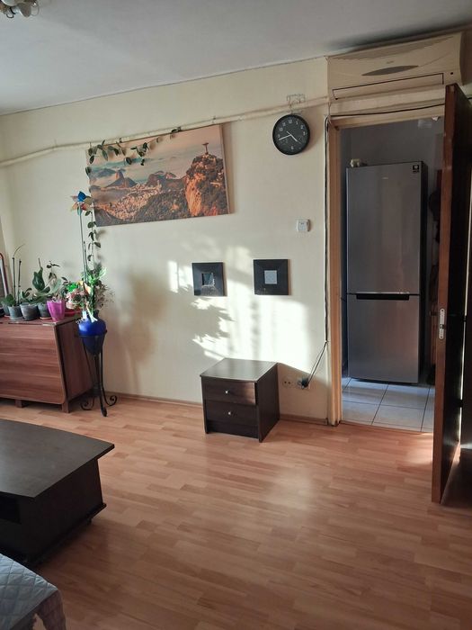 Vând  apartament  2 camere drumul taberei,  frigocom