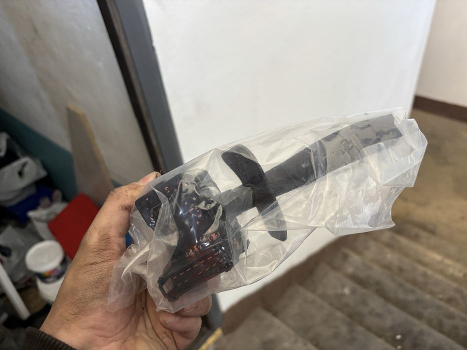 Переключатель стеклоочистителя Рено Сандеро , логан