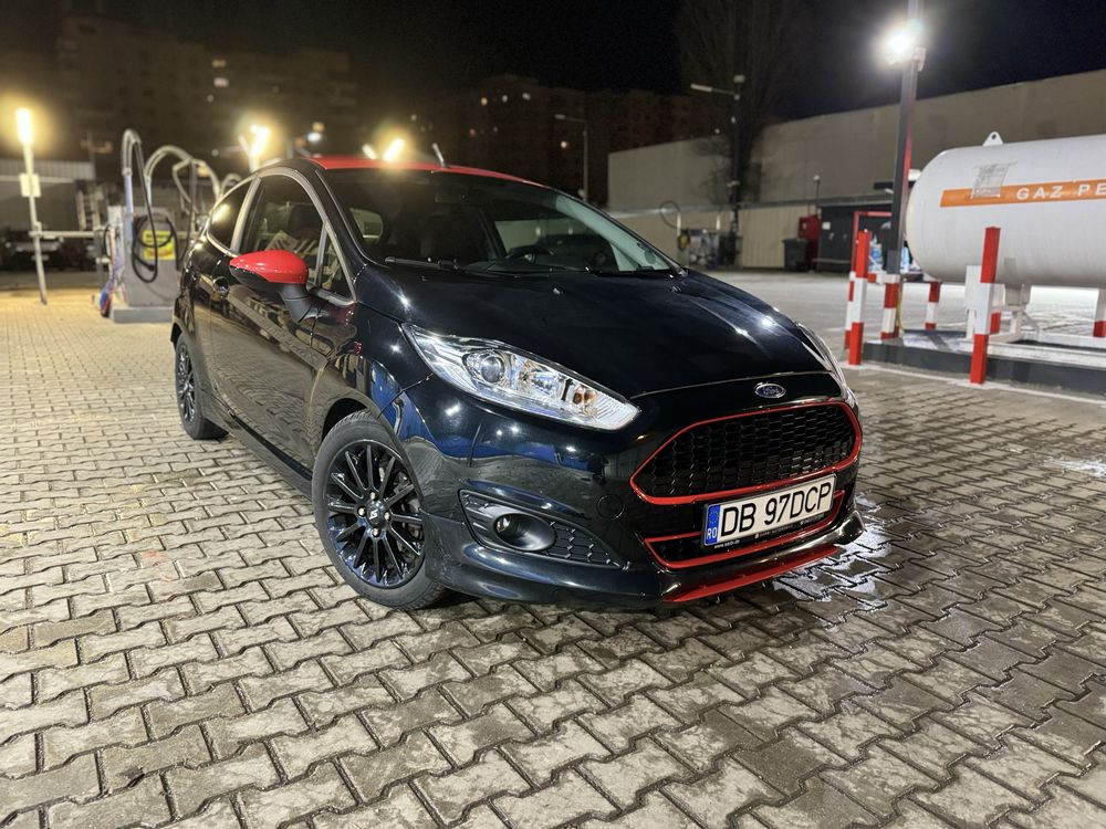 Ford Fiesta ST Line Black / Red 1.0 - 140 CP -  Limited Edition