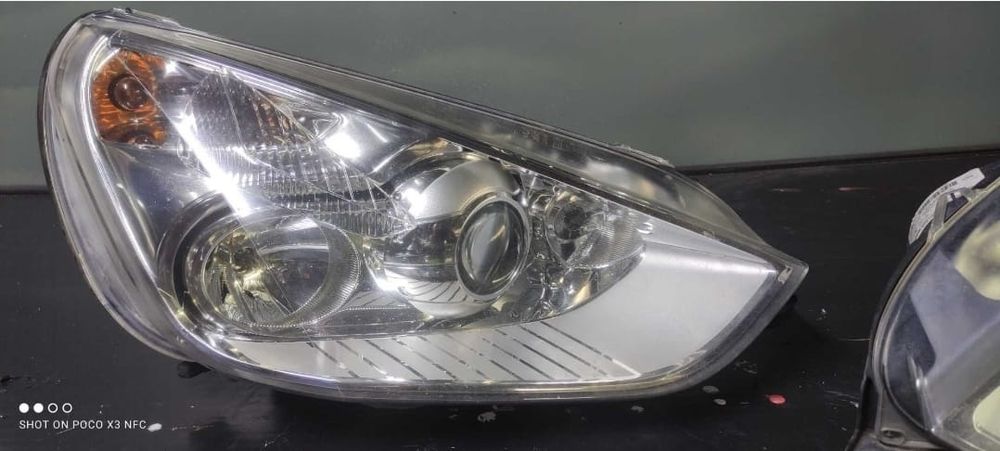 far stanga dreapta ford s max cu lupa si xenon european