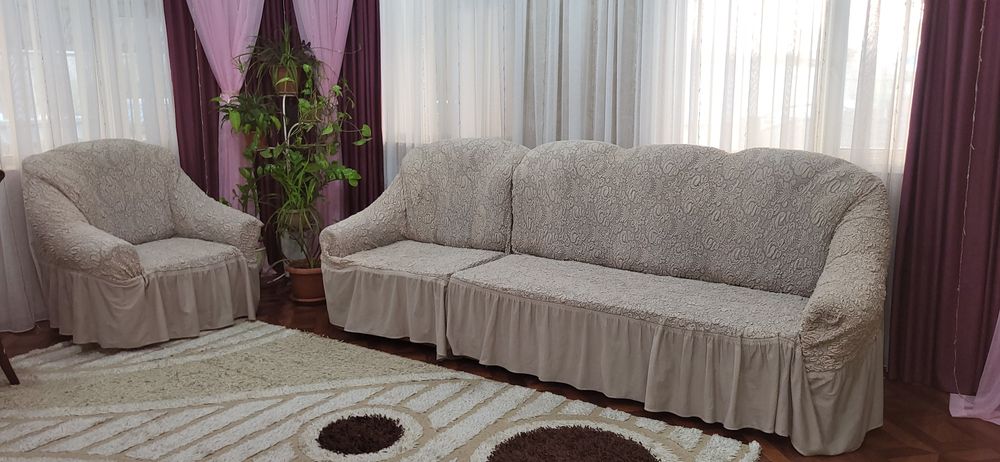 Диван с креслом и уголком