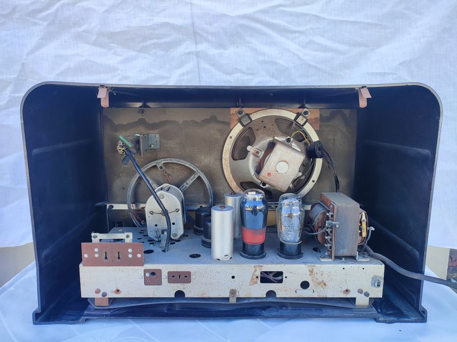 Радиоапарат AEG Super 69 WK