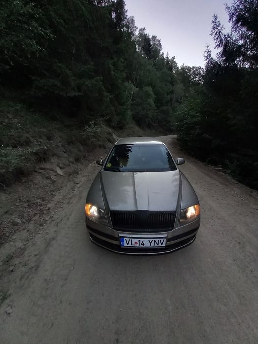 Vând Skoda Octavia 2