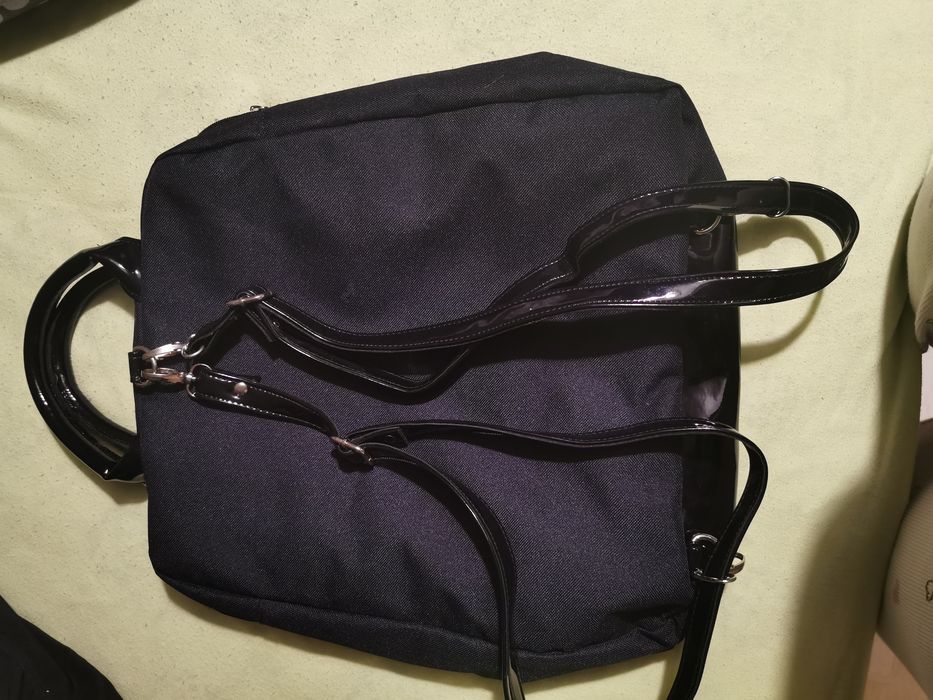 Черна Дамска раница