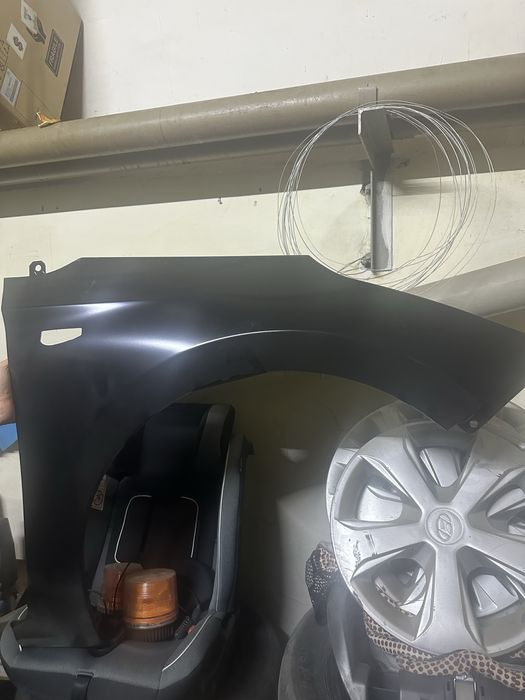 Продам крыло на Hyundai правое