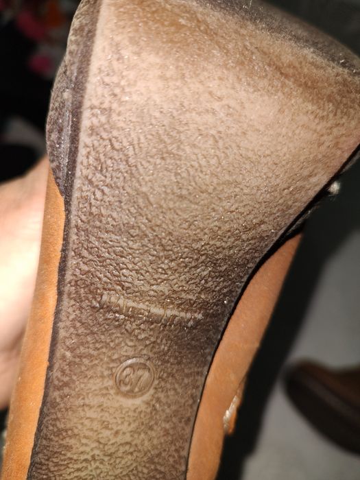 BOTINE damă,din piele naturală,cu blană.Calitate italiană.