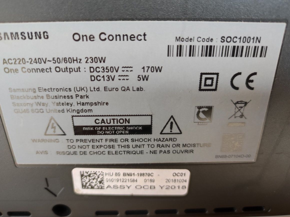 One    l Conect Samsung și cablu original.