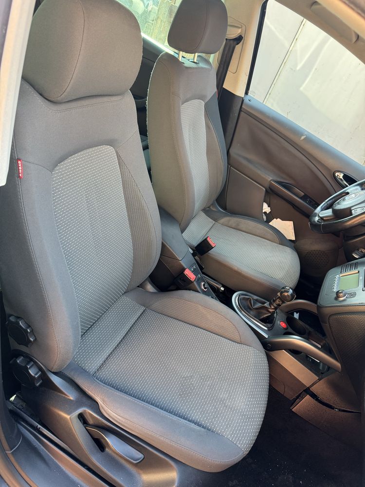Seat Altea 1.9тди НА ЧАСТИ / Сеат Алтеа 1.9