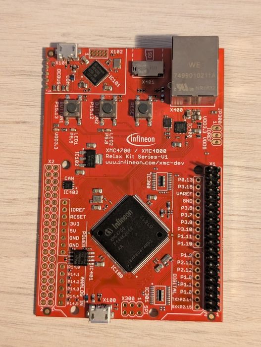 Infineon XMC 4700 Relax Kit