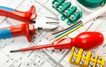 Electrician calificat cu experienta