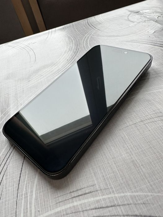 Продавам 2 броя iPhone 14 Pro Max – 512GB (лилав и черен)