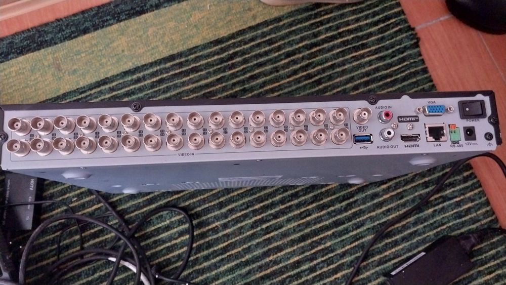 Видеорегистратор гибридный 32-х канальный Hikvision DS-7232HQHI-K2