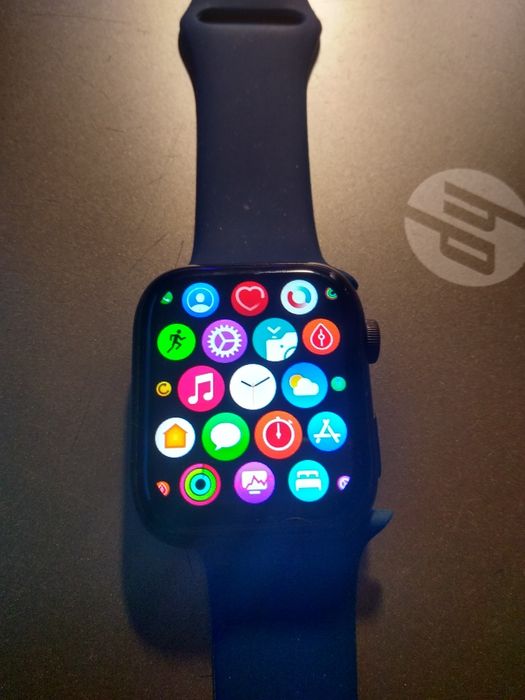 Смарт часовник със зарядно