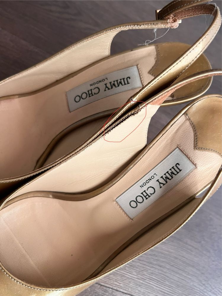 Sandale aurii Jimmy Choo