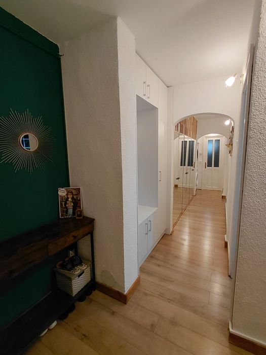Apartament de vânzare 3 camere decomamdate