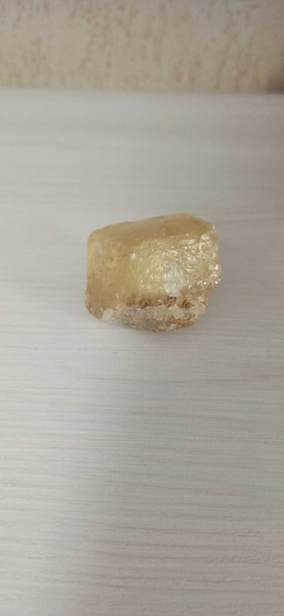 Cristal | Mineral - Calcit galben (piatră brută) 87,5 g, 3-4 cm