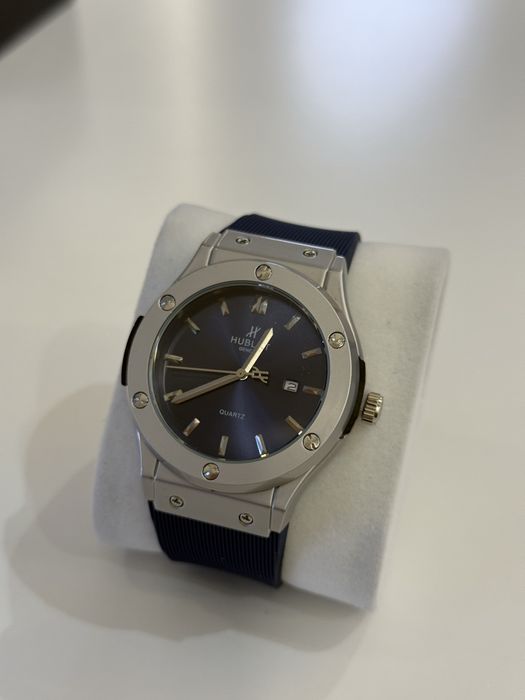 Часы HUBLOT темно синие