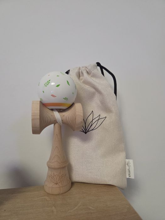 LOTUS Sacred Kendama