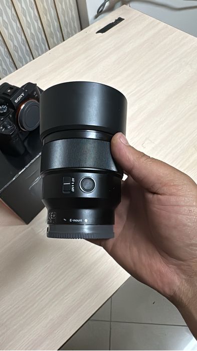 Sony FE85 mm 1.8 обектив