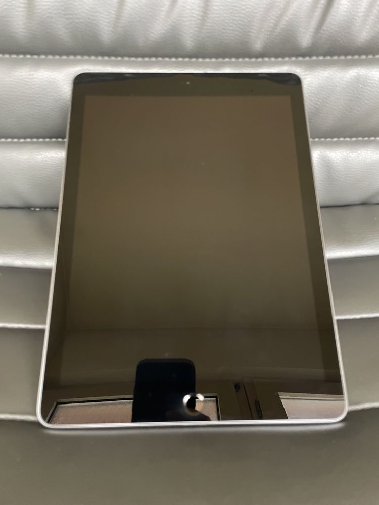 iPad 6 32 GB in stare buna de funcționare