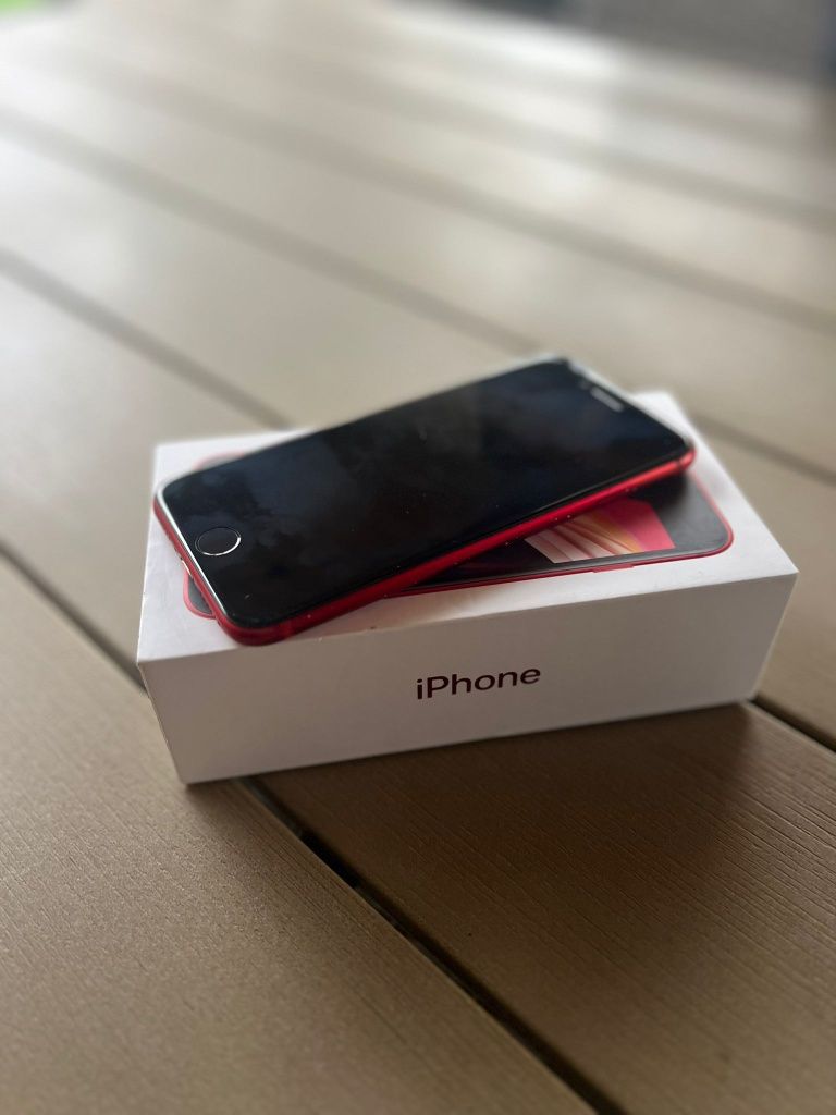 Iphone SE RED 2020