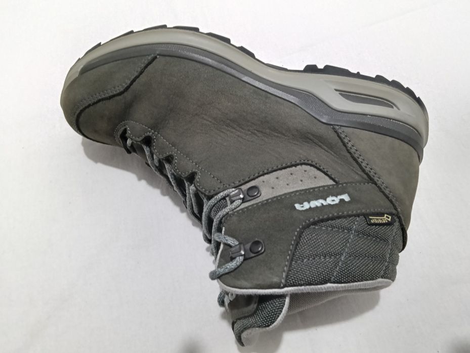 37,5 Ghete Lowa Locarno Gore-tex masura 37,5