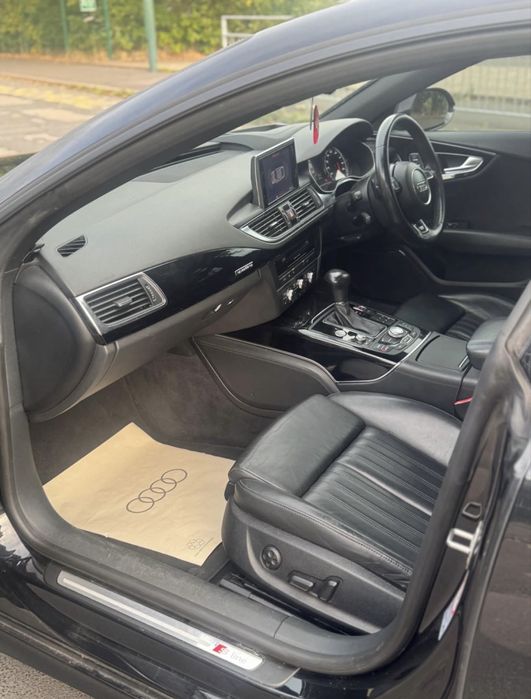 Dezmembrez Audi A7 C7