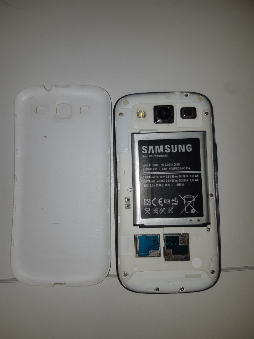 Samsung galaxy s3 DISPLAY SPART! Placa de baza si restul ok