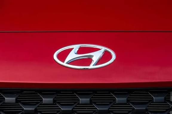 Hyundai - Кузовные запчасти