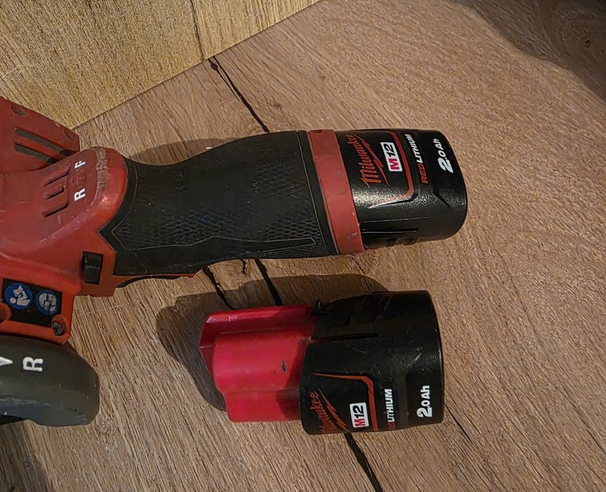 Milwaukee M12 FCOT-0 multifunctionala mini flex cu 3 acumulatori
