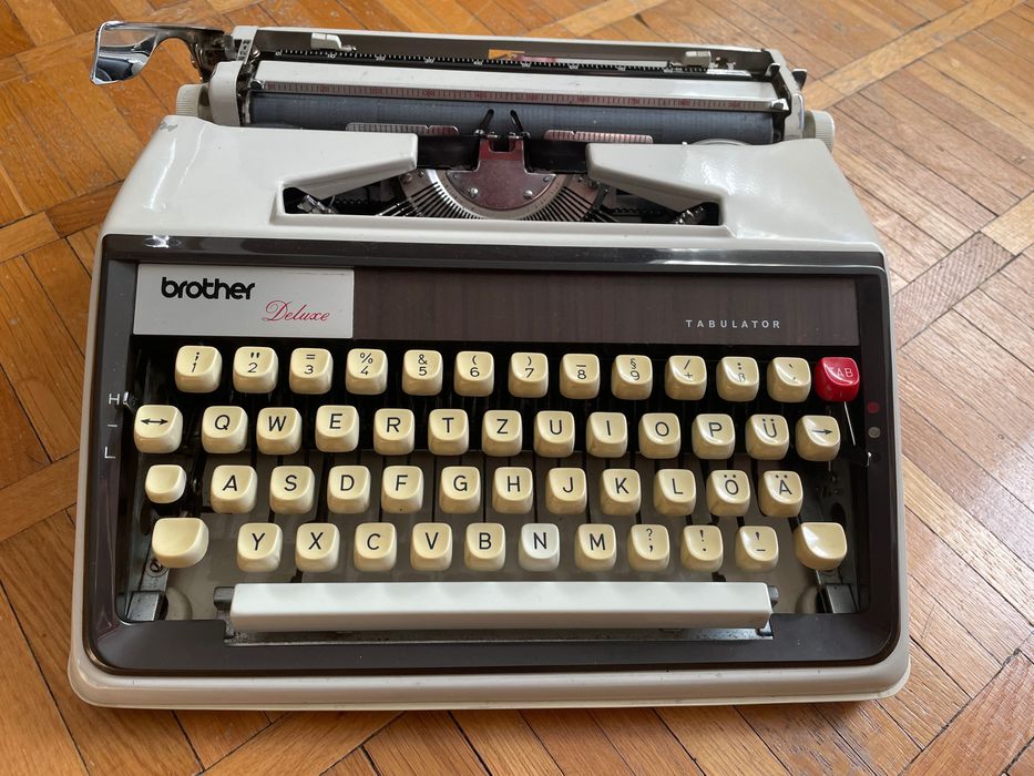 mașină de scris Brother Tabulator