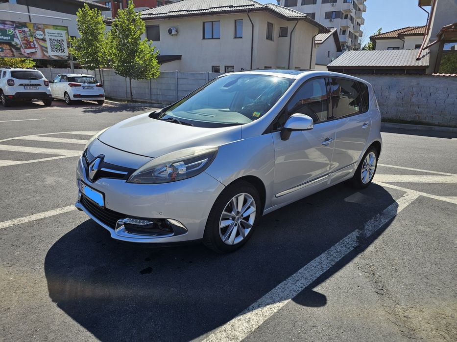 Se vinde Renault Scenic, Gama Initiale Paris, cutie automata, an 2014.
