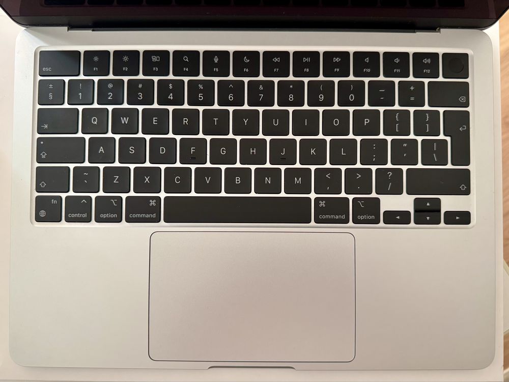 Macbook M3 Air
