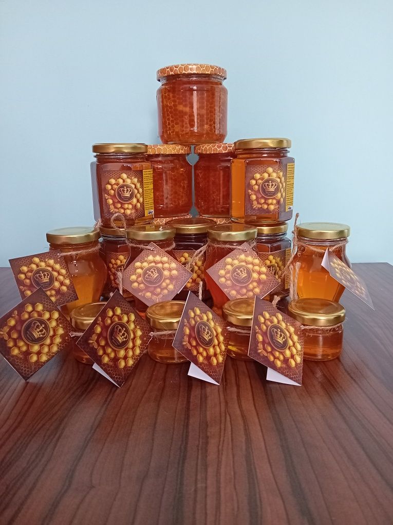 Пчелен Мед от Пчели
