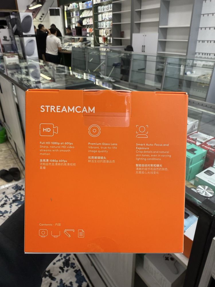 Logitech StreamCam транслирует и записывает