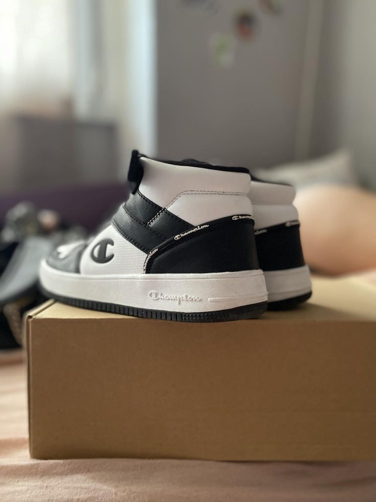 Champion  кецове