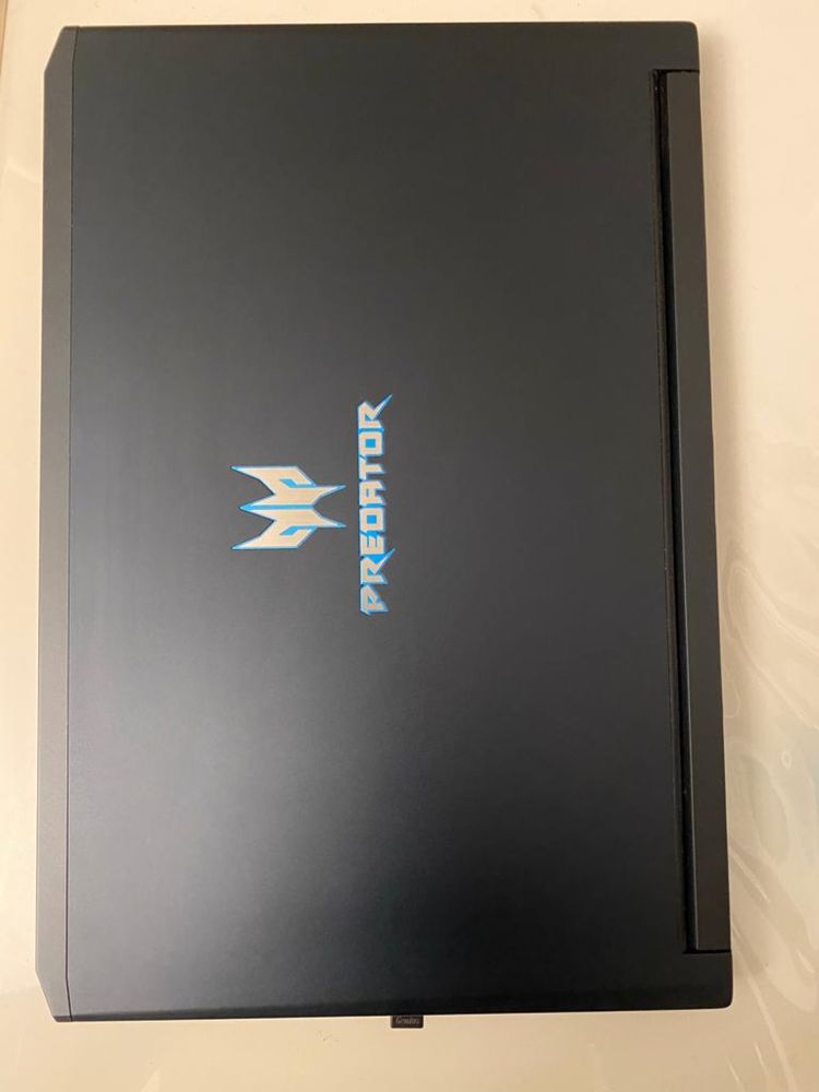 Acer Predator Triton 700