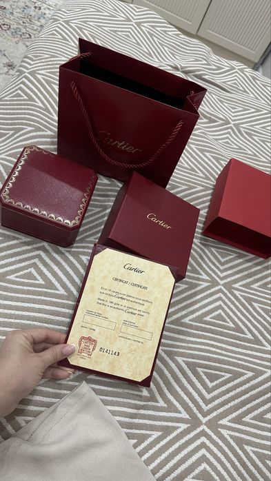 Продается коробка от бренда Cartier