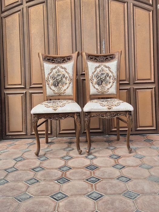 Стул сотилади ёнгокдан сифатли